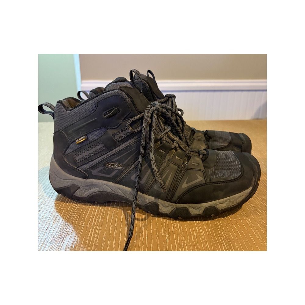 KEEN Oakridge Mid Waterproof Hiking Boots Mens 12 Black Grey Trail Shoes 1015307
